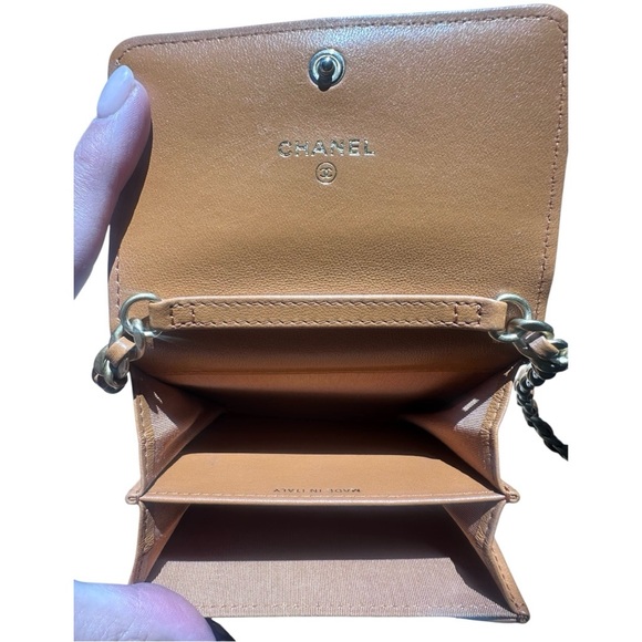 Chanel 19 Flap Coin Wallet On Chain - Picture 6 of 9